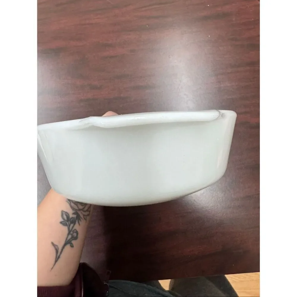 Anchor Hocking Fire King Milk Glass 1 Quart Casserole Dish- Blue Cornflower